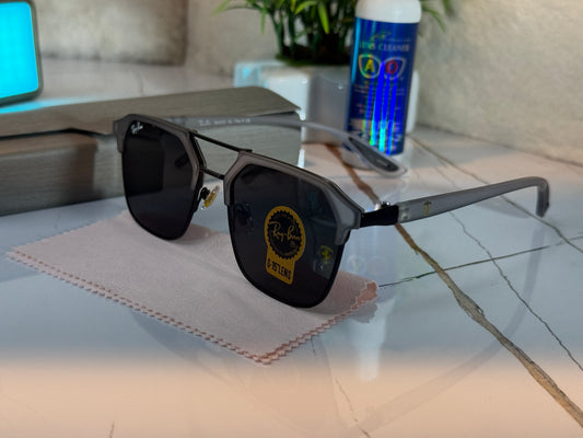 Luxury Meets Performance – Ferrari × Ray-Ban Limited Edition