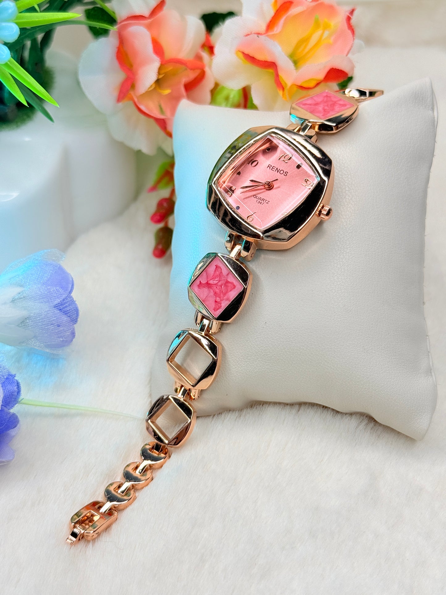 Ladies premium watch + ফ্রী ডেলিভারি।