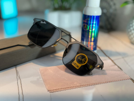 Luxury Meets Performance – Ferrari × Ray-Ban Limited Edition