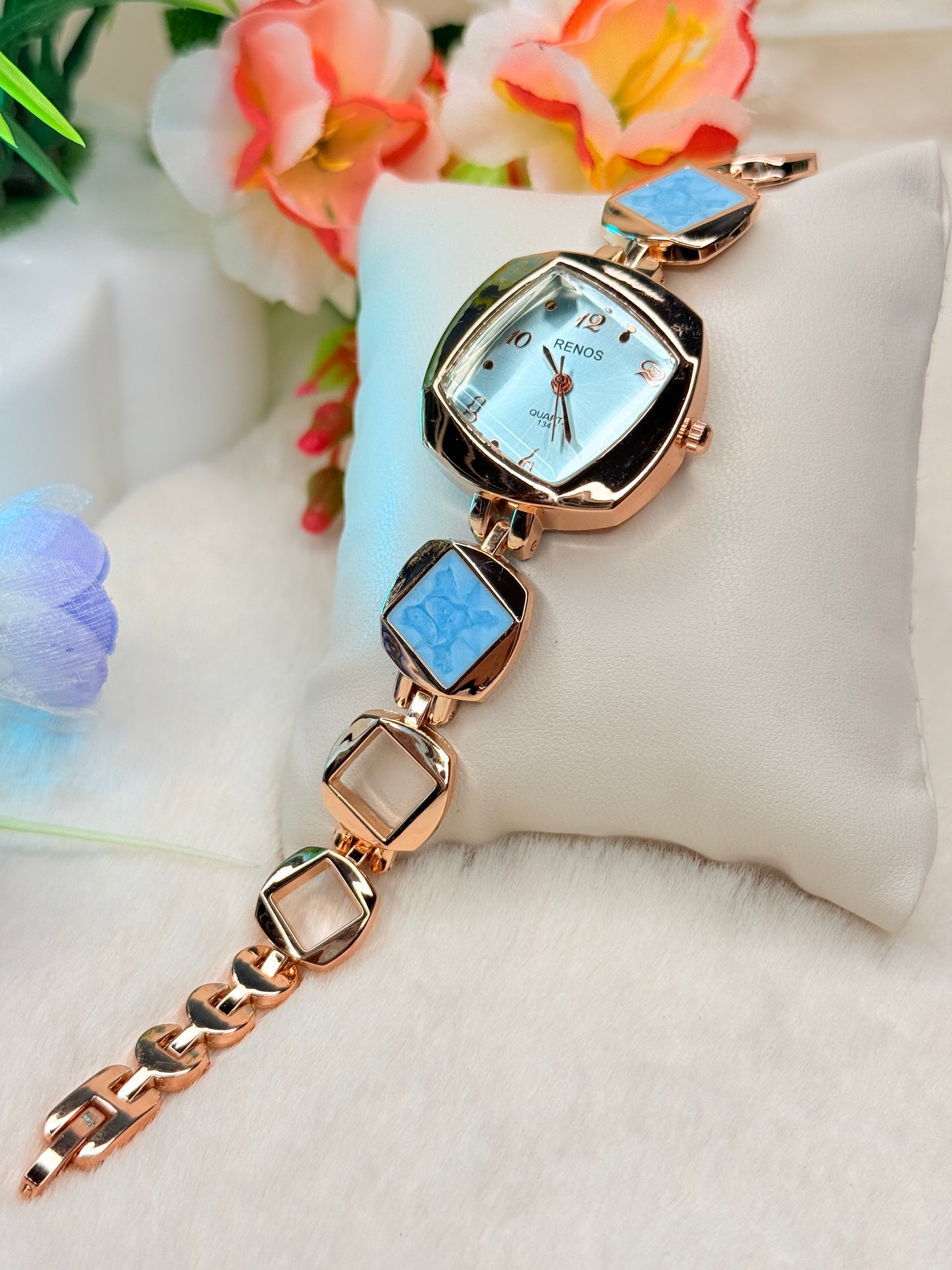Ladies premium watch + ফ্রী ডেলিভারি।