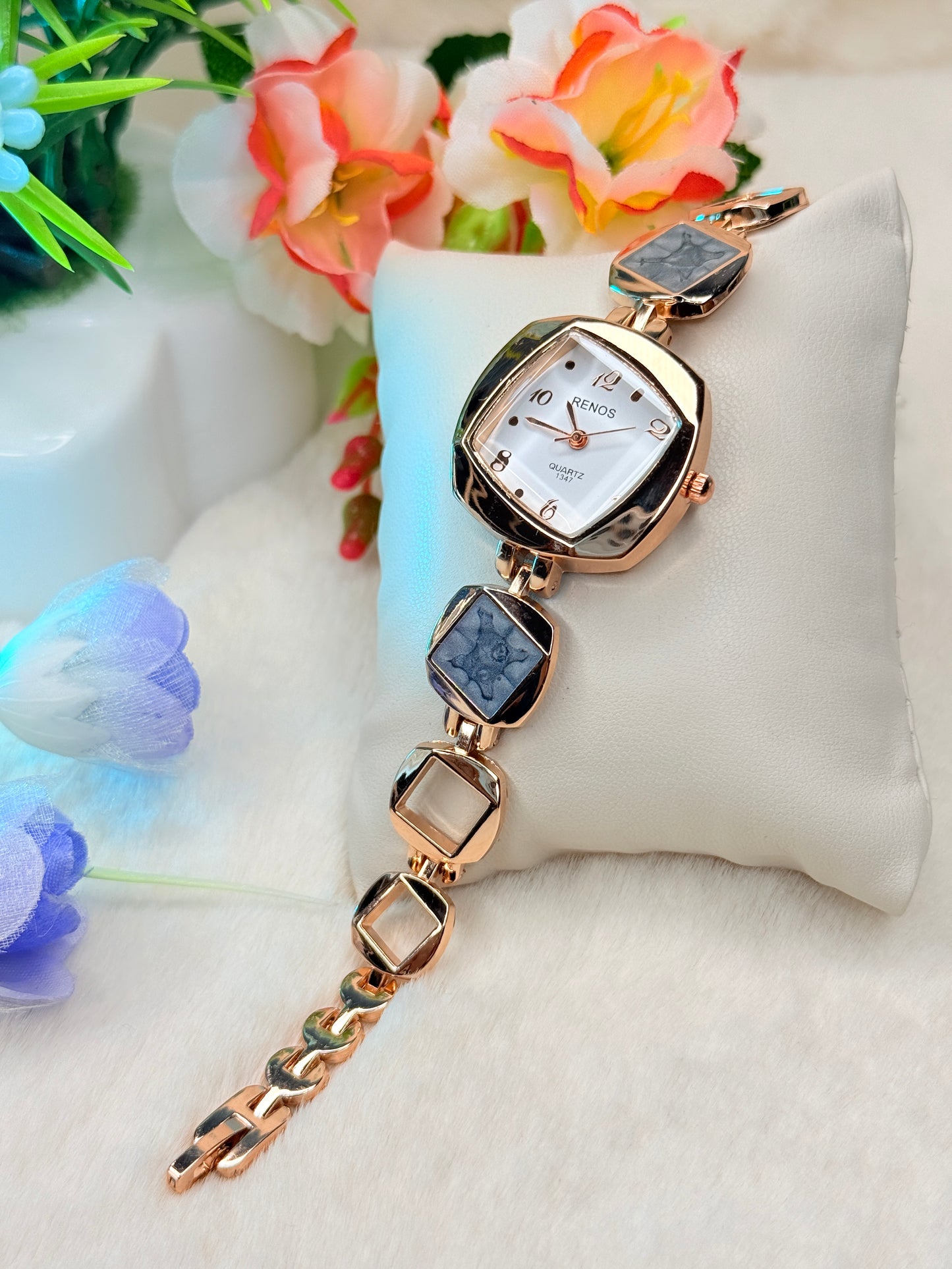Ladies premium watch + ফ্রী ডেলিভারি।