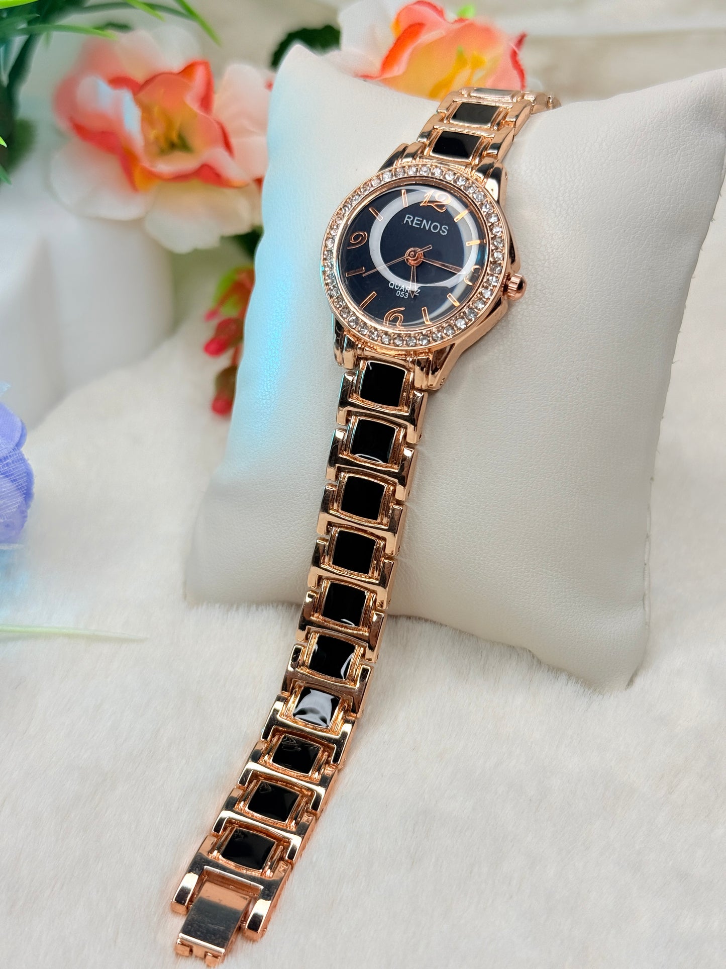 Ladies premium watch + ফ্রী ডেলিভারি।