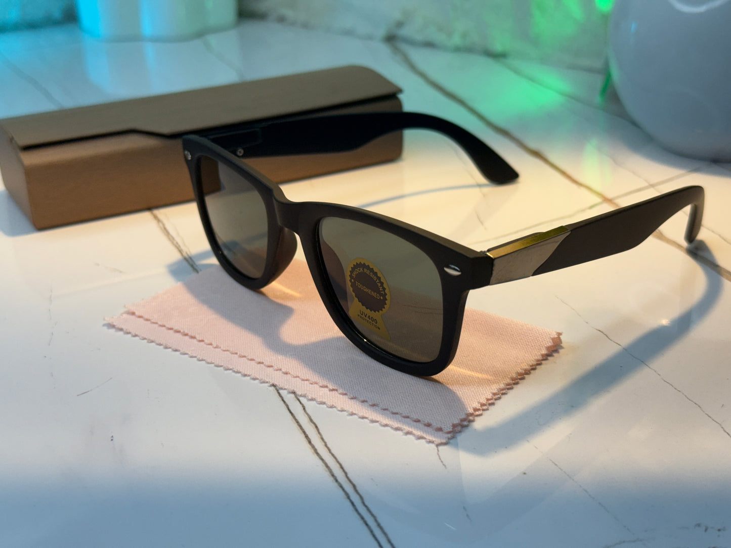🔥 𝐅𝐑𝐄𝐄 𝐃𝐄𝐋𝐈𝐕𝐄𝐑𝐘 — ⌚🕶️ প্রিমিয়াম ঘড়ি & সানগ্লাস কম্বোতে স্মার্ট স্টাইল!✨